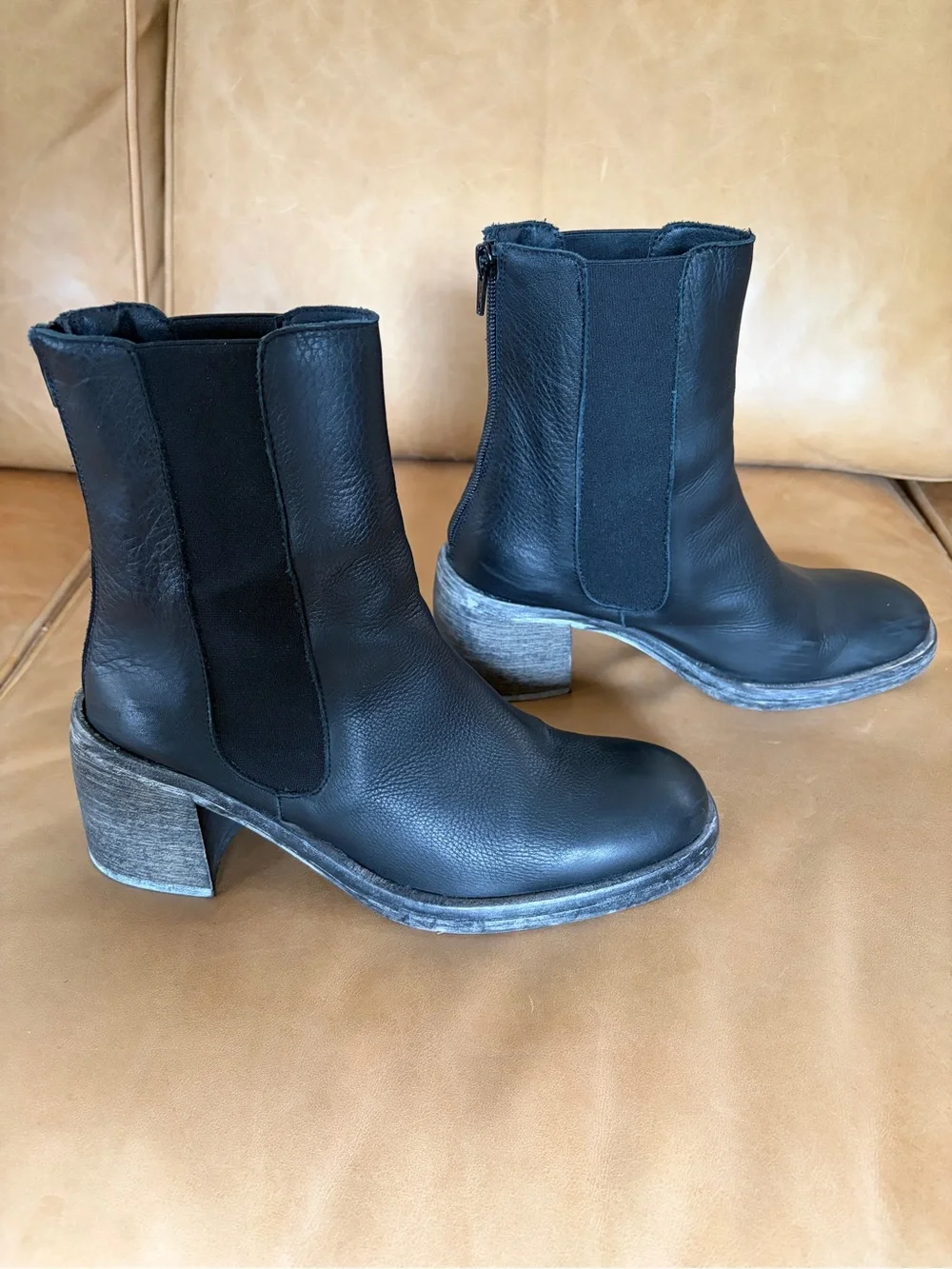 Free People Essential Chelsea Boots w/ Chunky Heel size 38